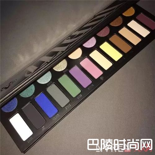 Kat Von D眼影推荐_不爱画眼影？那是因为你没用过这些超美的眼影盘！
