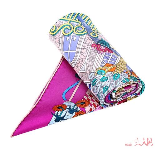 爱马仕新品丝巾简介_不管南方北方春天到没到 有了这些春季单品你的春天就到了