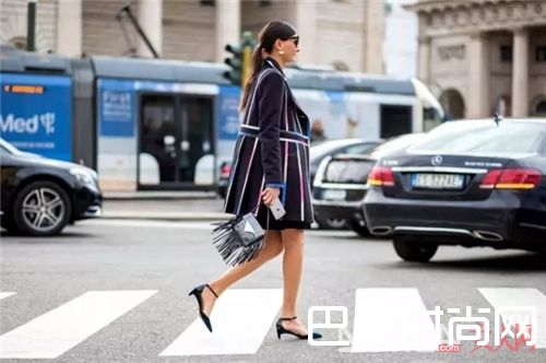 猫跟鞋的强势回归_有了这5双新款单鞋 让你从初春美到夏末！