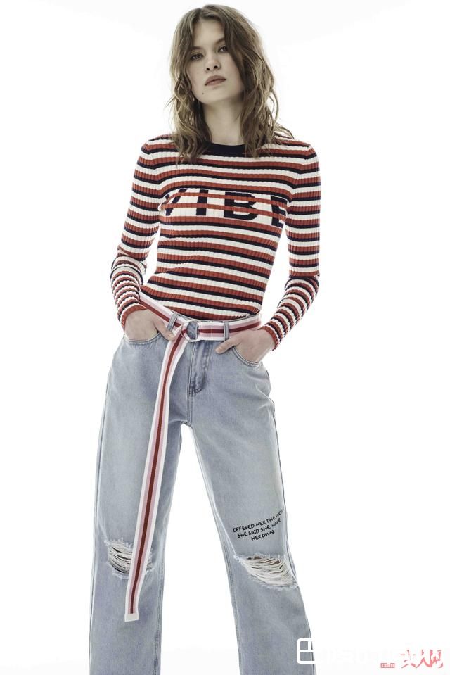 初尝恋爱的甜蜜系列_UR于本季新品 不一样的青春更有味道