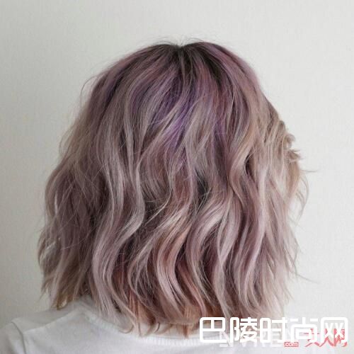 丝巾扎头发的简单方法_丝巾怎么扎头发最好看 简单几步搞定造型烦恼