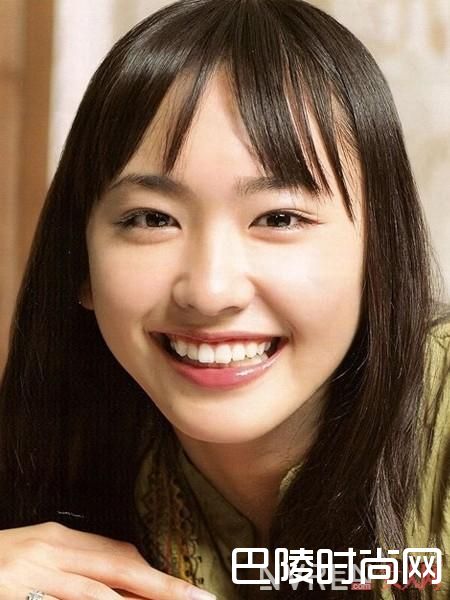 头大脸大发量少适合发色_什么发色最显白？什么发色最适合？2017的流行发色都在这里了！