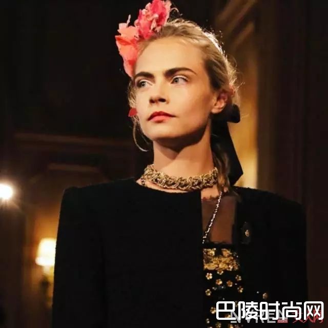 眉毛浓密怎么修_2017流行什么眉！男女通用的修眉指南在这里