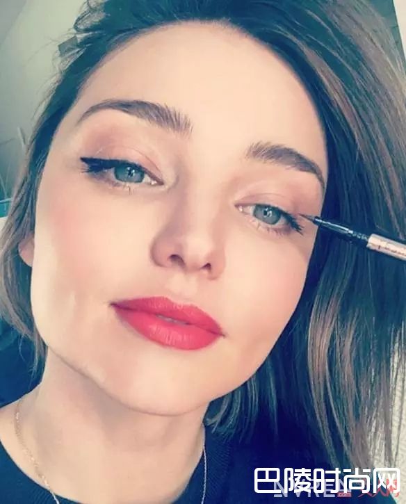 适合浓眉的潮流眉形_2017流行什么眉！男女通用的修眉指南在这里