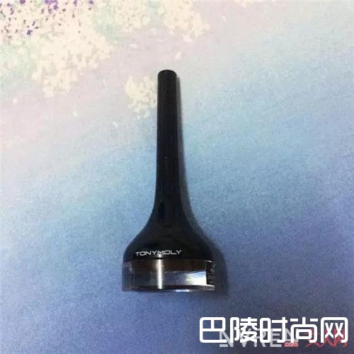 眼线怎么画_解决手残党的眼线问题 让完美眼妆杀伤力十足