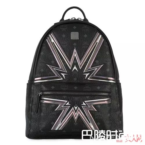 时髦运动款双肩包_双肩包翻身！打造时髦路线 