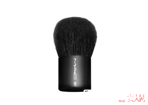 有哪些好用的散粉刷_不要再说妆容搞不定 那一定是你化妆刷没选好