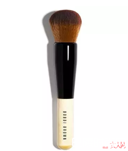 哪些粉底刷值得推荐_不要再说妆容搞不定 那一定是你化妆刷没选好