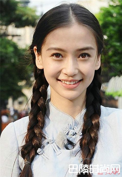 麻花辫明星示范_从集体lob头到全民剪刘海 再到二次元染发你都跟上了没