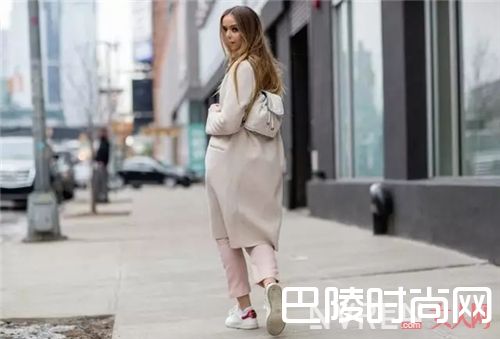 mini size双肩包的多种背法_双肩包翻身！打造时髦路线 