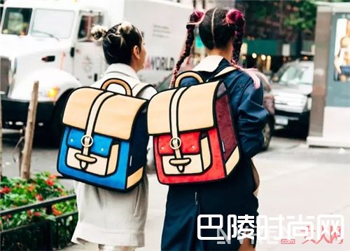 童趣卖萌双肩包_双肩包翻身!打造