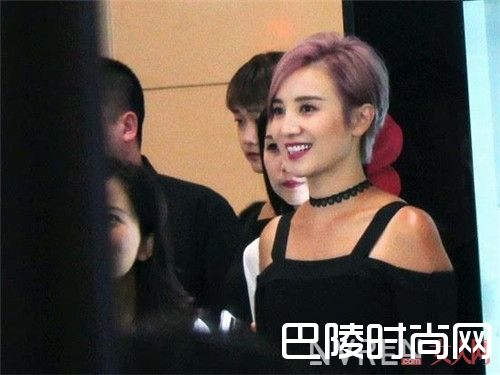 樱花粉染发明星示范_从集体lob头到全民剪刘海 再到二次元染发你都跟上了没