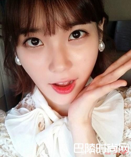 空气刘海明星示范_从集体lob头到全民剪刘海 再到二次元染发你都跟上了没