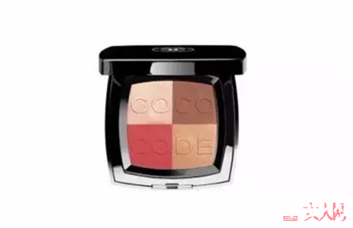 适合“桃花妆”的单品