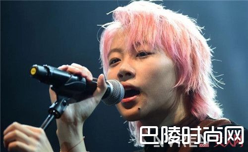 樱花粉染发明星示范_从集体lob头到全民剪刘海 再到二次元染发你都跟上了没