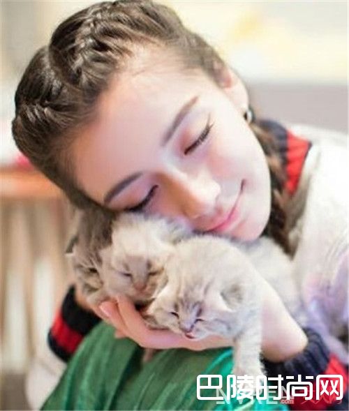 拳击手辫明星示范_从集体lob头到全民剪刘海 再到二次元染发你都跟上了没