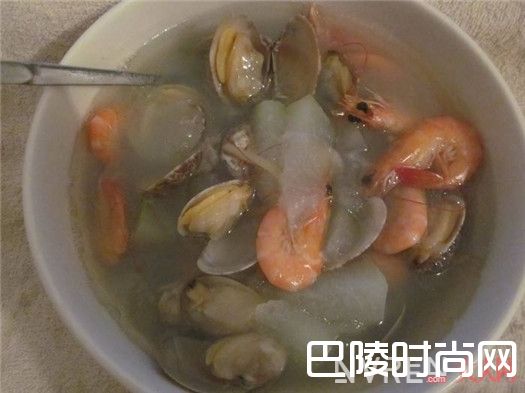 海鲜冬瓜汤+糙米饭_七种减肥晚餐让你一月暴瘦10斤 夏天将至也无所畏惧