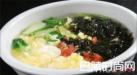 鸡蛋炒饭+紫菜蛋花汤_七种减肥晚餐让你一月暴瘦10斤 夏天将至也无所畏惧