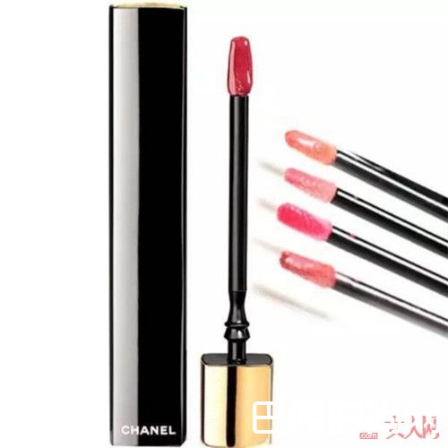 香奈儿唇釉介绍_近几年大火的奢侈唇釉,你拥有过几支?