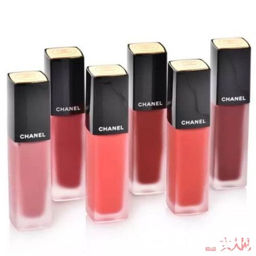 香奈儿唇釉介绍_近几年大火的奢侈唇釉，你拥有过几支？