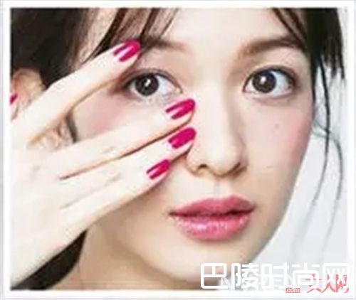 一直很时尚的血色感腮红_巧用腮红打造完美妆容 这些技巧你get了吗？