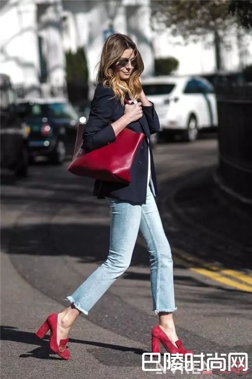 撕边&毛边裤脚搭配技巧_牛仔裤还只会卷裤脚？今年流行的裤子长这样！