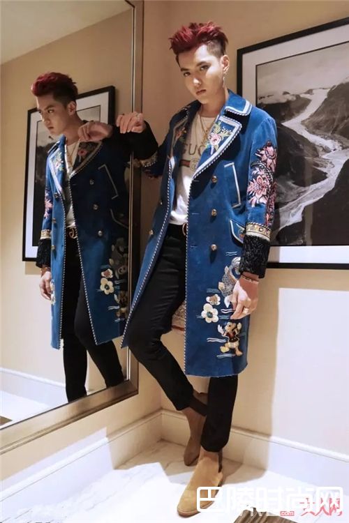 GUCCI T恤推荐_基础款升级穿搭 给乱穿衣“加点料”