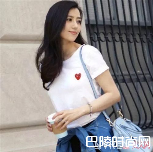 COMME des GARCONS T恤推荐_基础款升级穿搭 给乱穿衣“加点料”