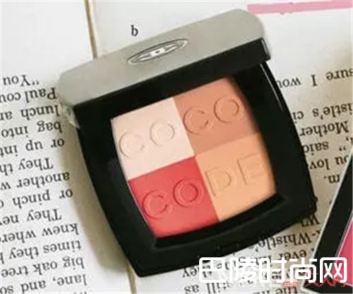 一直很时尚的血色感腮红_巧用腮红打造完美妆容 这些技巧你get了吗？