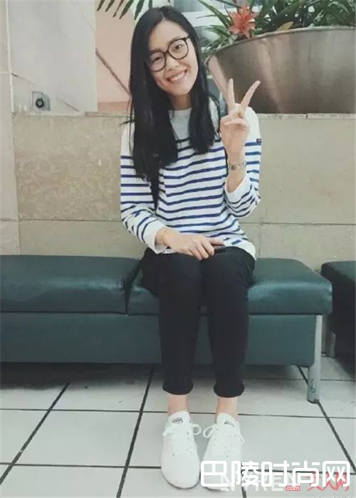 SAINT JAMES T恤搭配_基础款升级穿搭 给乱穿衣“加点料”