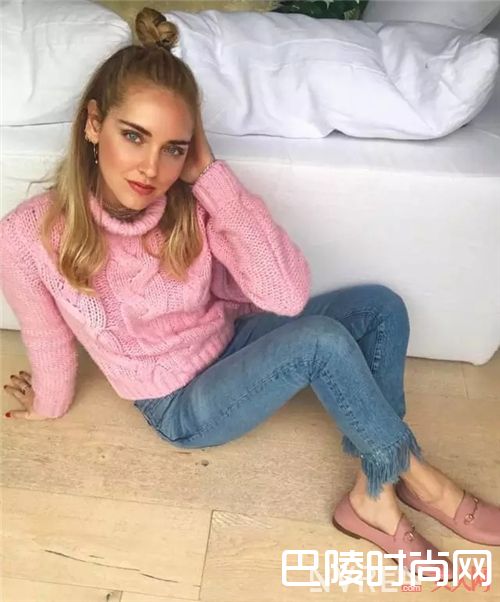 撕边&毛边裤脚搭配技巧_牛仔裤还只会卷裤脚？今年流行的裤子长这样！