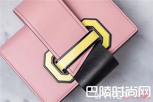 Prada Plexi Ribbon糖果包推荐_没有一个糖果色的包包 你好意思过这个春天吗！