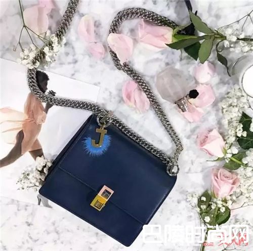 Fendi Kan I 糖果包推荐_没有一个糖果色的包包 你好意思过这个春天吗！