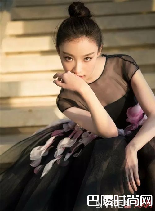 高挑直眉代表明星_以前忽略的眉形妆 现在一次性还给你