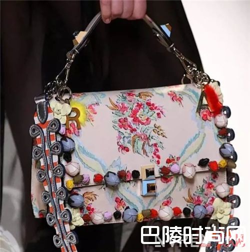 Fendi Kan I 糖果包推荐_没有一个糖果色的包包 你好意思过这个春天吗!