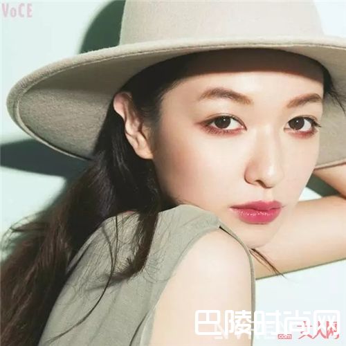 桃花眼才能招桃花_“行走的种草机”！她用过的色号全都卖光光