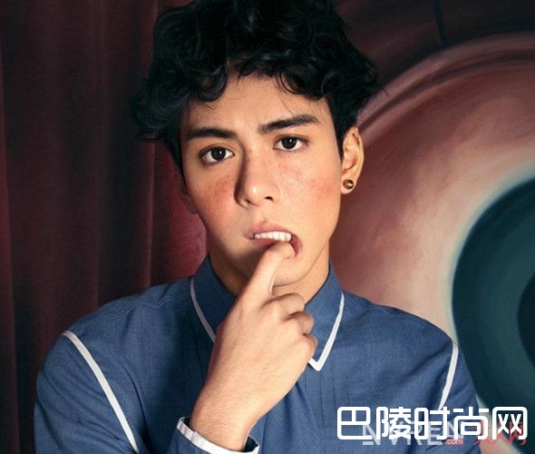 雀斑妆怎么火的_雀斑妆为什么火 满脸麻子才算萌