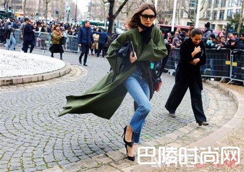 破洞牛仔裤怎么穿显腿长_牛仔裤大全 让你从春天开始轻松时髦一整年!