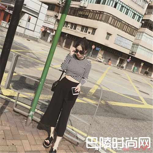 高腰的飘逸长裙如何打造浪漫风格_懒人穿搭:春天高腰的穿搭方式教你如何穿出大长腿