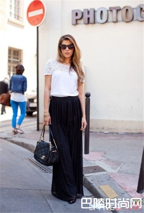高腰的飘逸长裙如何打造浪漫风格_懒人穿搭:春天高腰的穿搭方式教你如何穿出大长腿