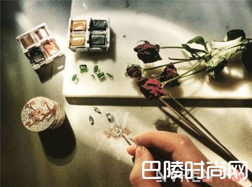 LYS Paris的设计有什么特点_春季必备哪些搭配利器？这些配饰承包你春季所有搭配