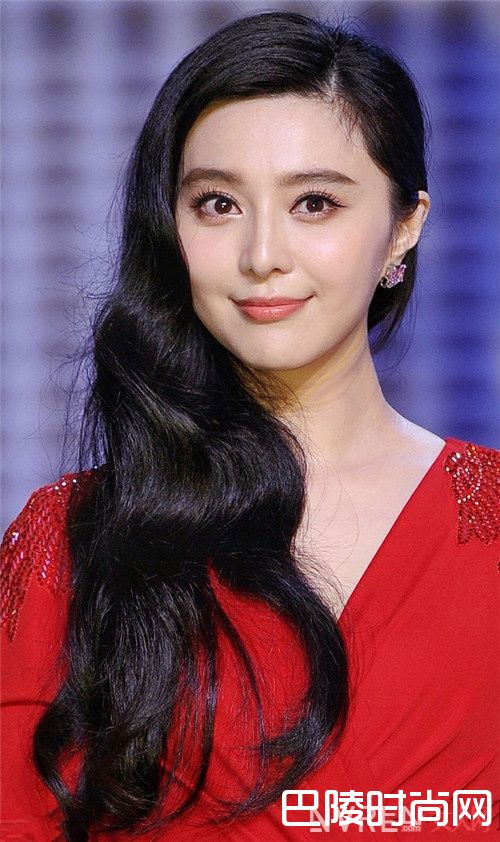 侧偏分卷发介绍_2017年最美发型 爱美的你是时候换一波发型了