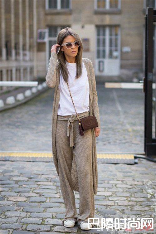衬衫式开衫如何搭配_今年流行怎么穿 早春穿件长款针织开衫显高又显瘦