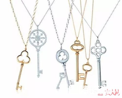 LYS Paris珠宝品牌简介_春季必备哪些搭配利器？这些配饰承包你春季所有搭配