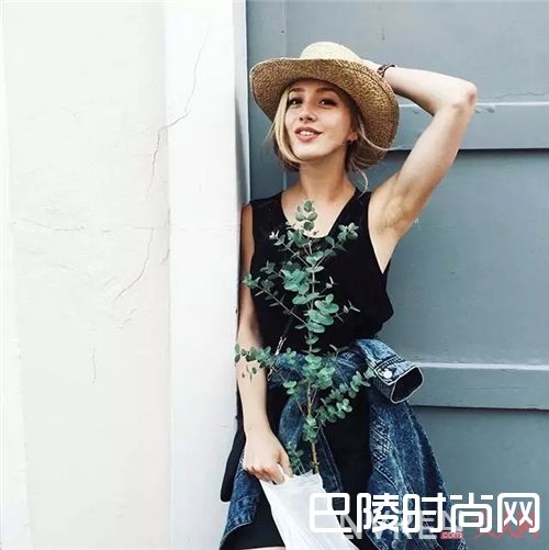 渔网袜_过了25岁的女人们 这6件单品不再适合你！