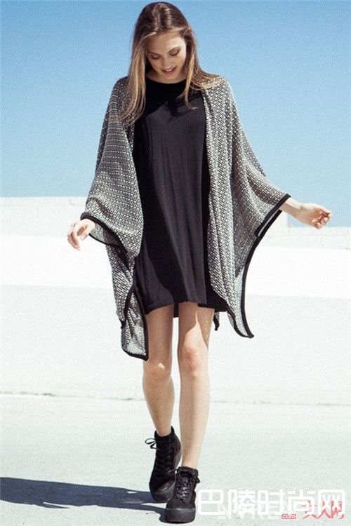 开衫怎么搭配显高挑_今年流行怎么穿 早春穿件长款针织开衫显高又显瘦