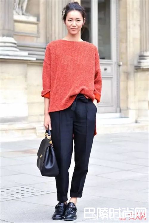 休闲牛仔烟管裤_腿不直大腿粗?你需要一件经典百搭的烟管裤!