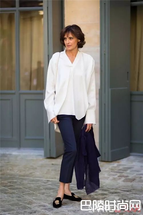 职场英气烟管裤_腿不直大腿粗?你需要一件经典百搭的烟管裤!