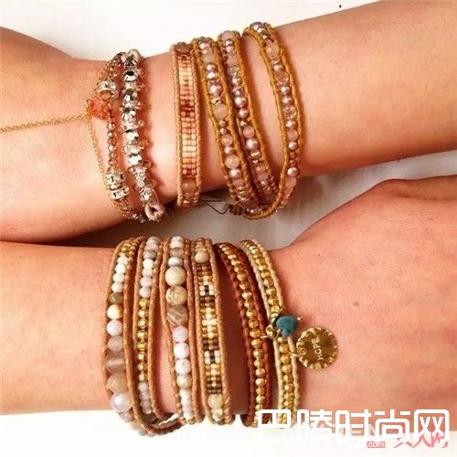 chocker饰品简介_春季必备哪些搭配利器？这些配饰承包你春季所有搭配