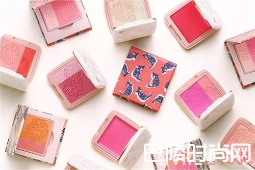 双色腮红_比口红还有效 这10款腮红让直男难以抗拒!